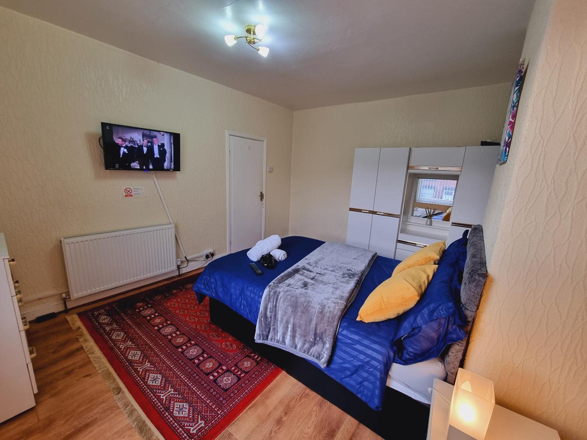 Hotel Bright Sunny, Double Bed With Garden, Tv And Wi-Fi à Leeds  Extérieur photo