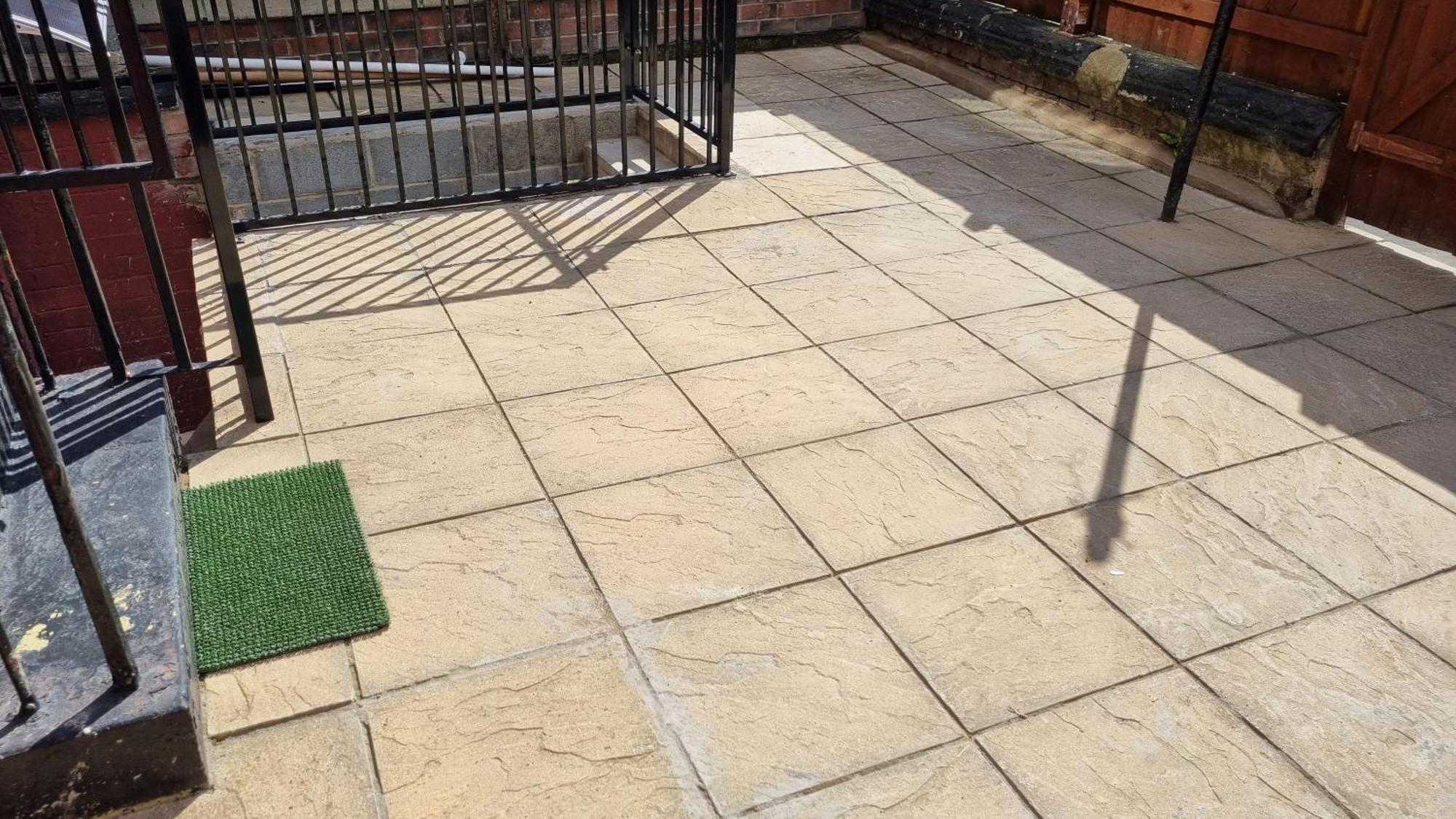 Hotel Bright Sunny, Double Bed With Garden, Tv And Wi-Fi à Leeds  Extérieur photo