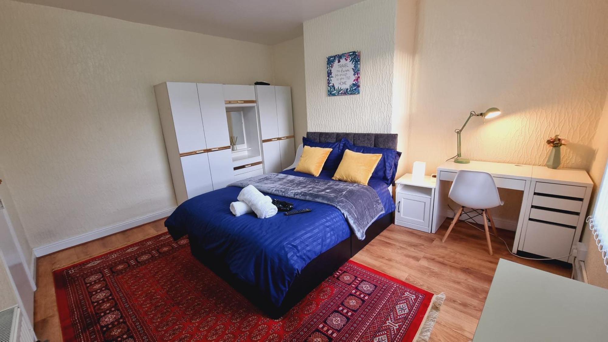 Hotel Bright Sunny, Double Bed With Garden, Tv And Wi-Fi à Leeds  Extérieur photo